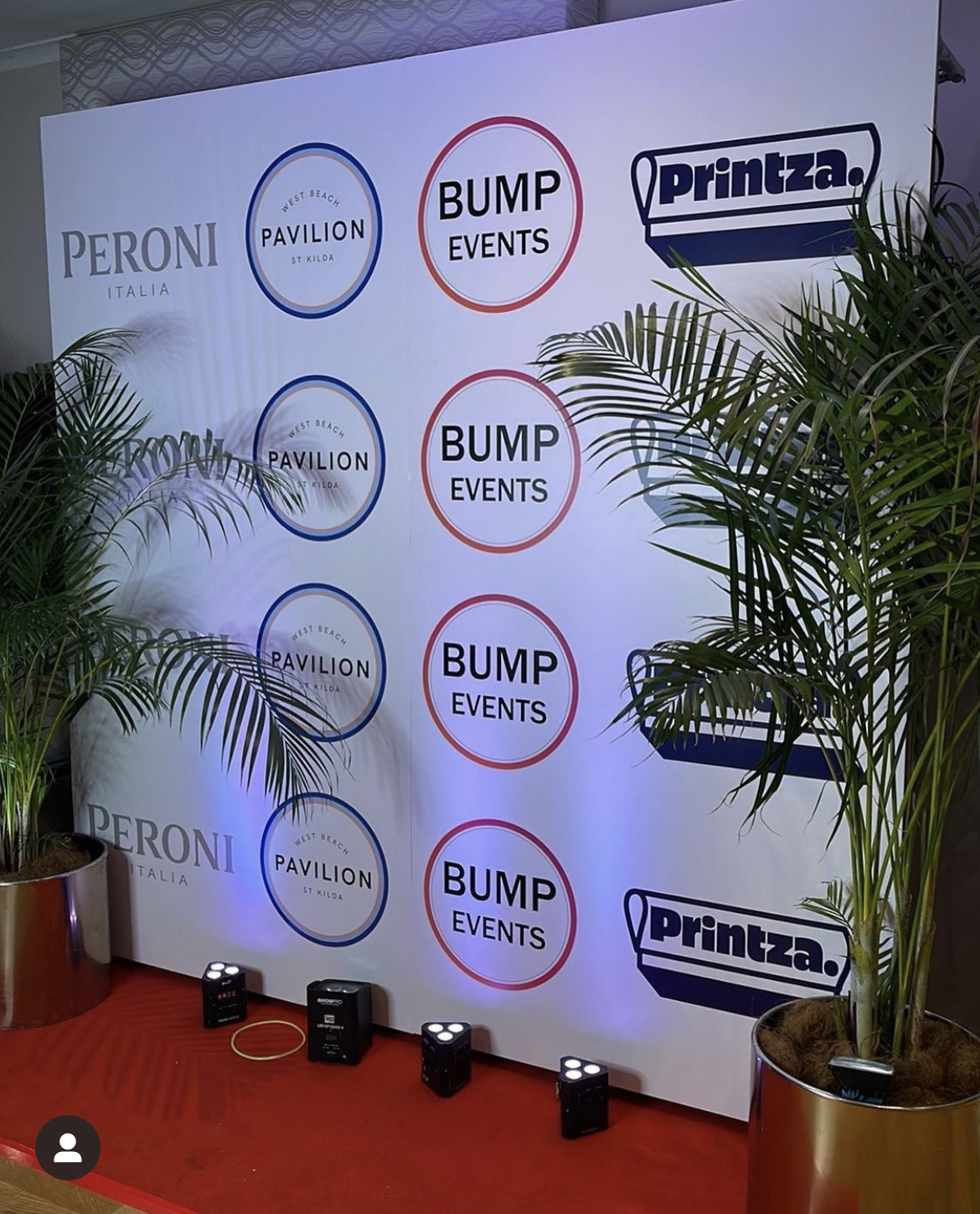Professional event media wall