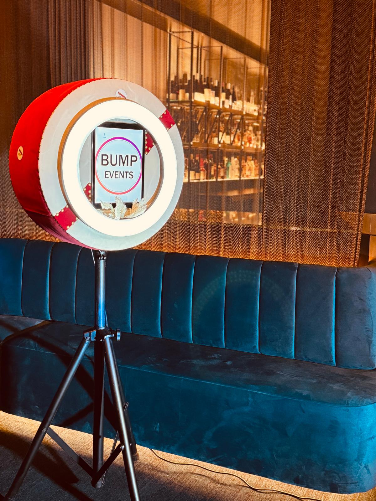 High traffic photo booth